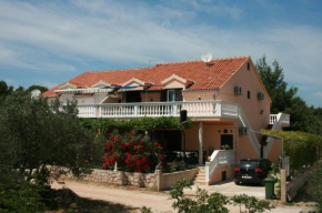 Apartments with a parking space Jezera, Murter - 5083